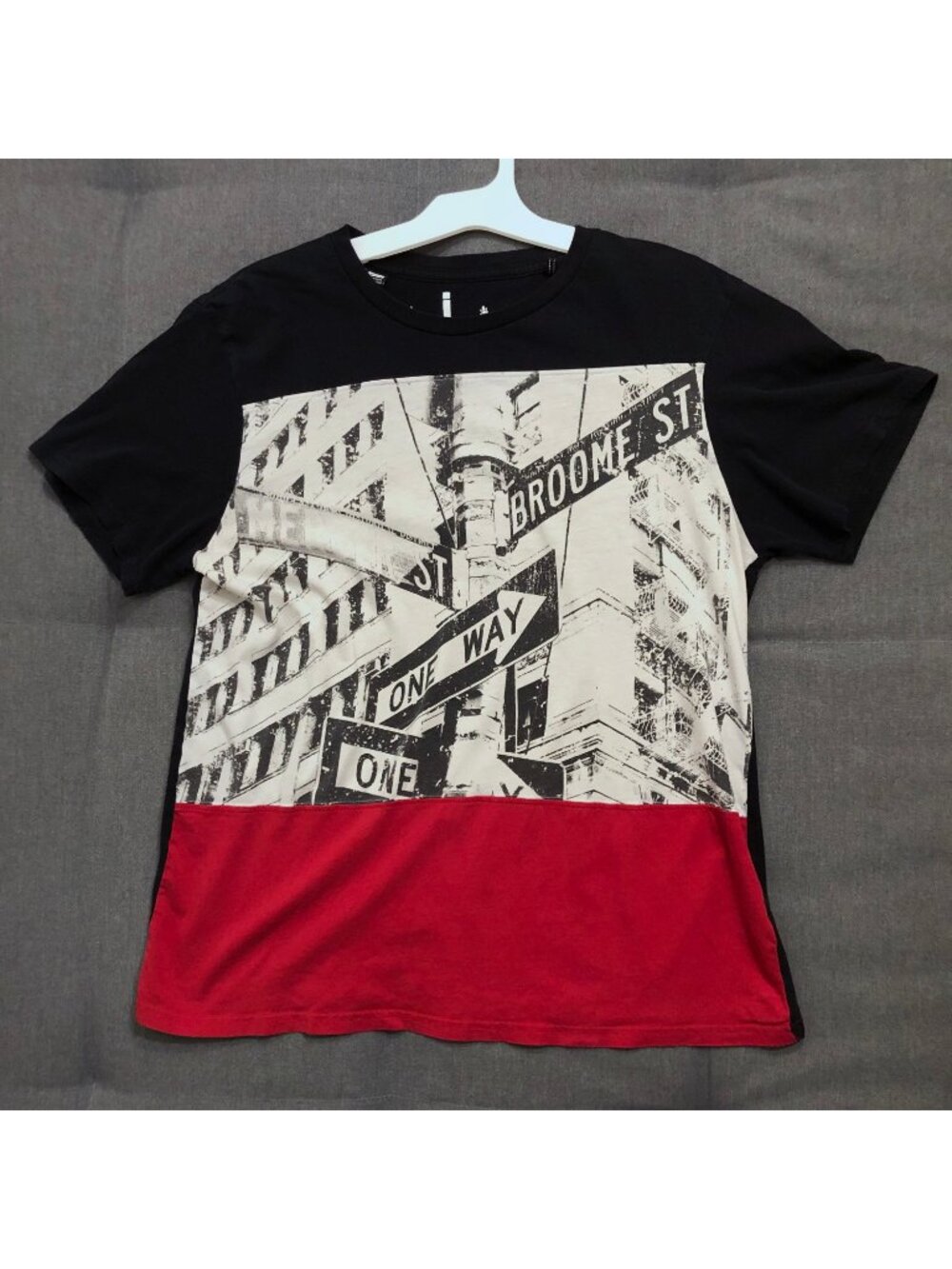 Jeans by Buffalo Men's T-Shirt Black Red White Logo - 100% Cotton - Size M